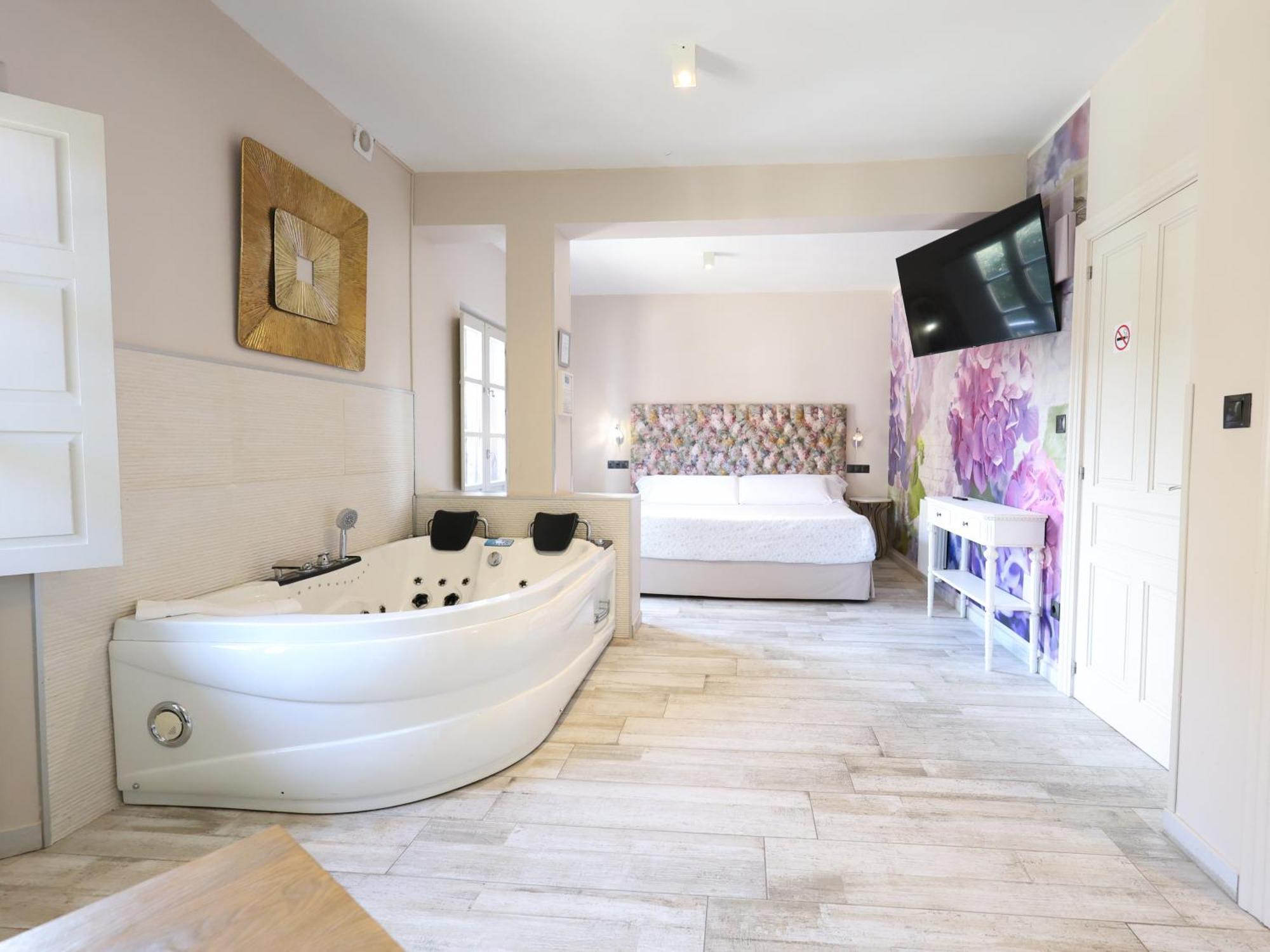 Akla Suites Con Jacuzzi Santillana Santillana del Mar Exterior photo